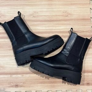 Black Platform Boot
